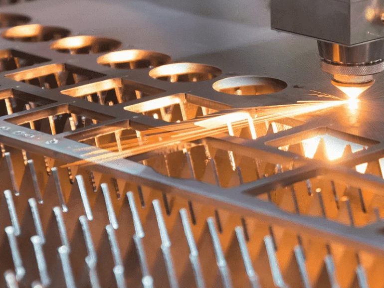 مزایای استفاده از برش لیزری برای ساخت قطعات فلزی